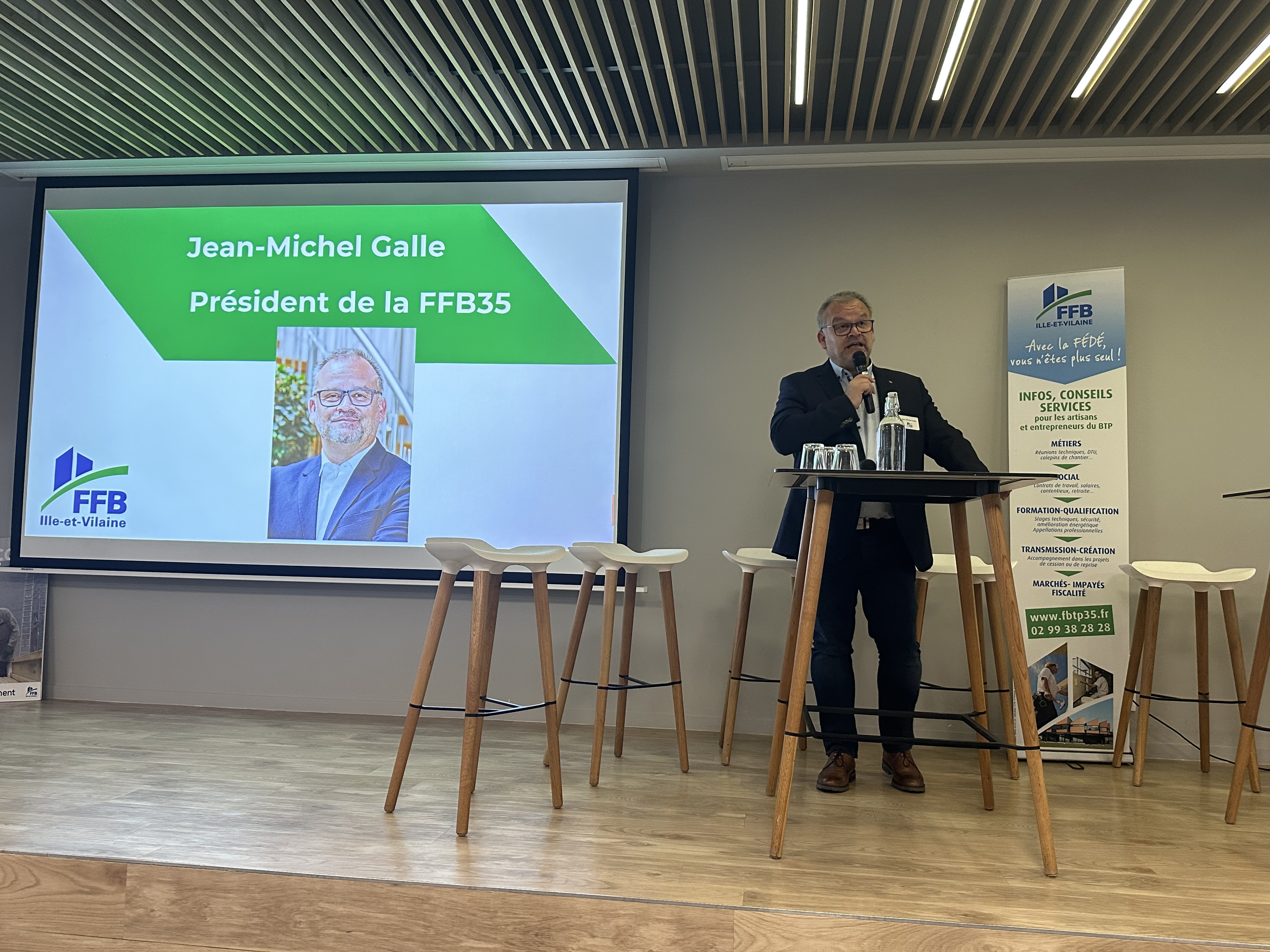 jean-michel-sur-scene