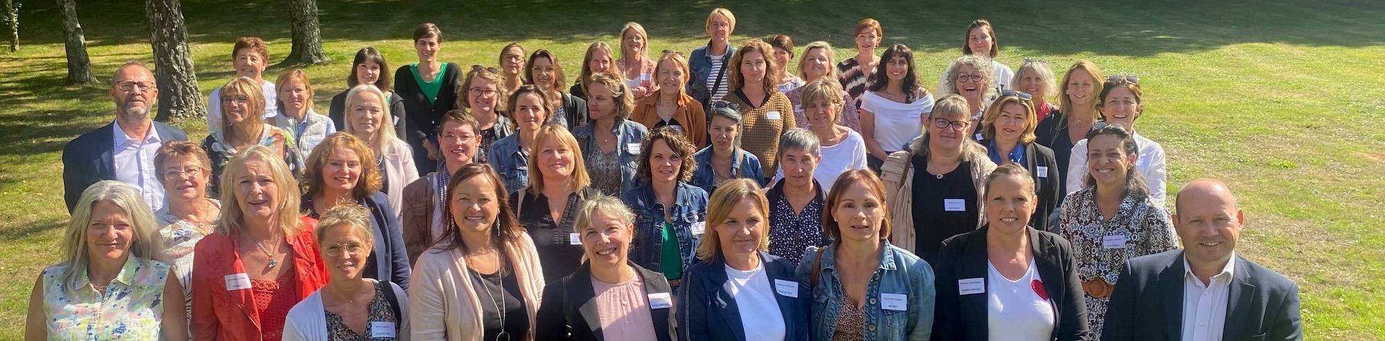 ffb35-groupefemmes-nov22