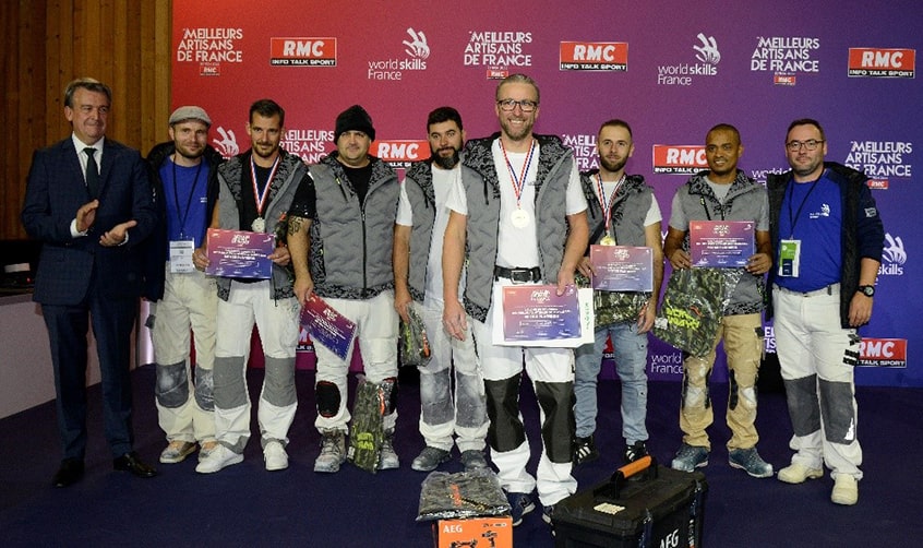 Lauréats du concours Meilleurs Artisans de France et Président FFB Olivier Salleron